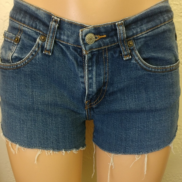 Levi cut off jean shorts. - Picture 3 of 4